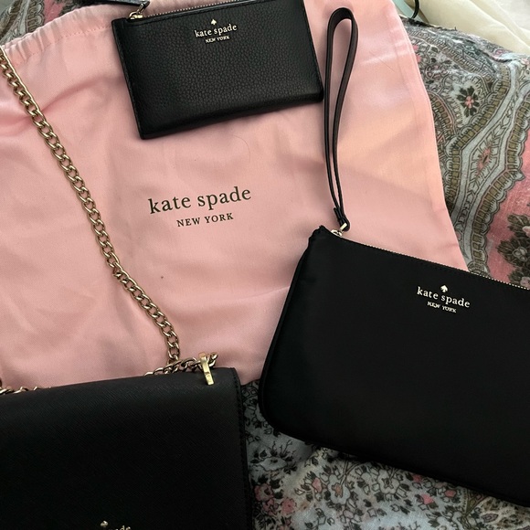 kate spade Gold Chain crossbody black. - Picture 4 of 5